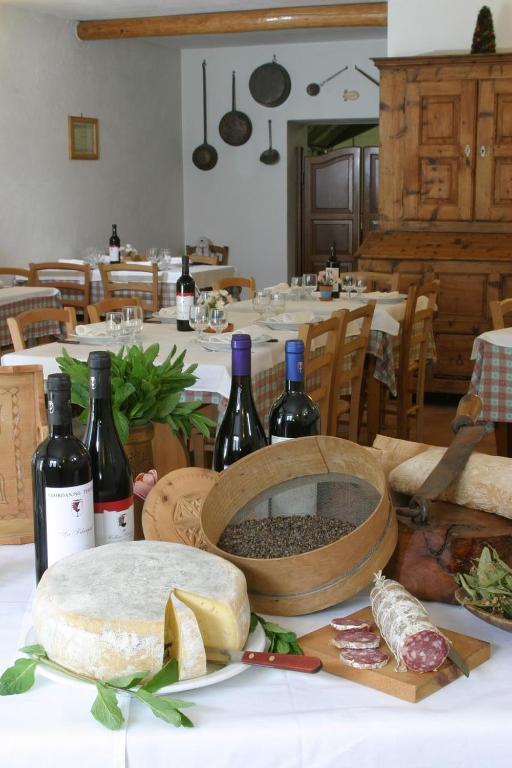 Agriturismo Il Mulino Delle Fucine Villa Casteldelfino Buitenkant foto